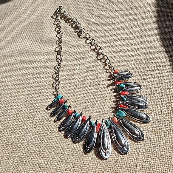 Southwestern Silver & Faux Turquoise Bib Collar Statement Necklace - Picture 5 of 6
